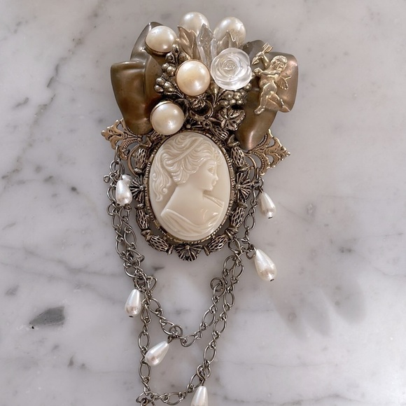 Stunning Vintage Handmade Collage Cameo jewelry brooch - Picture 10 of 11